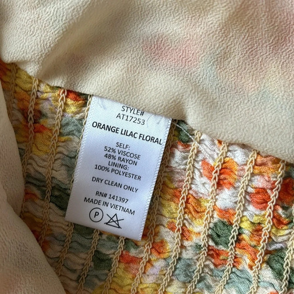 ASTR the Label Floral Puff Sleeve Halter Top in  Orange Lilac Floral size small - Picture 6 of 8